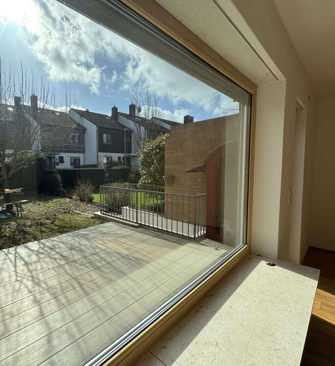 Thumbnail-Haus zum Mieten in Mainz-Kostheim 2.100,00 € 142 m²