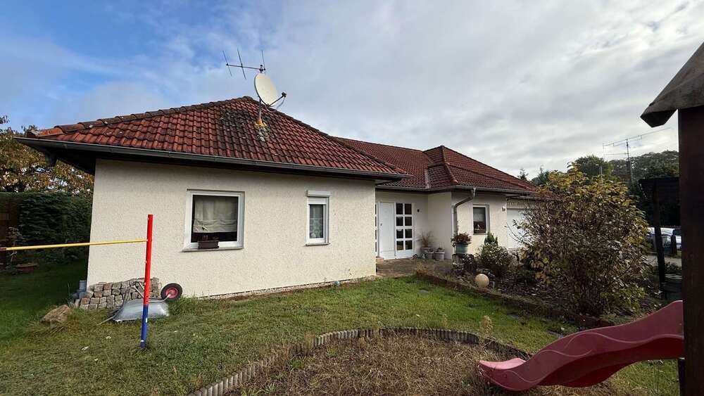 Thumbnail-Haus zum Kaufen in Neuhausen 289.000,00 € 260 m²