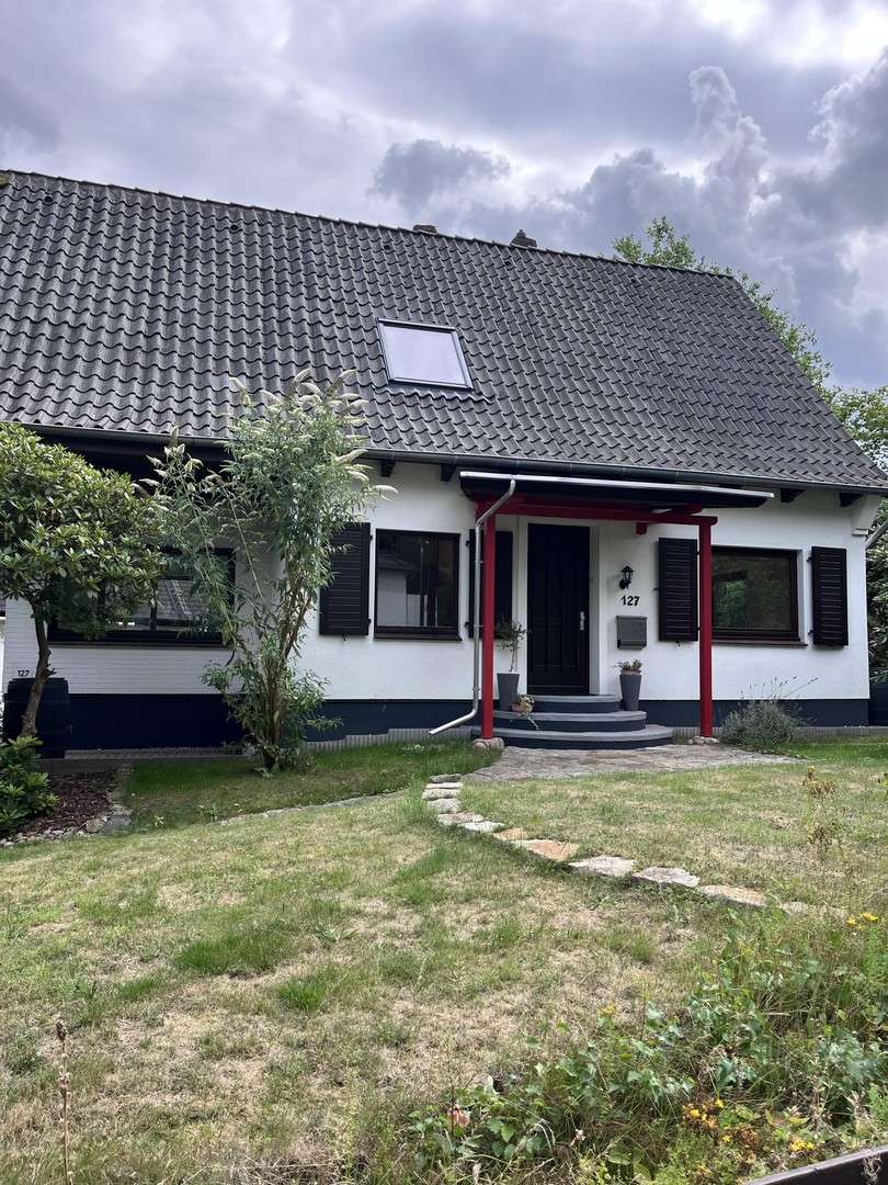 Thumbnail-Haus zum Mieten in Hamburg 1.750,00 € 100 m²