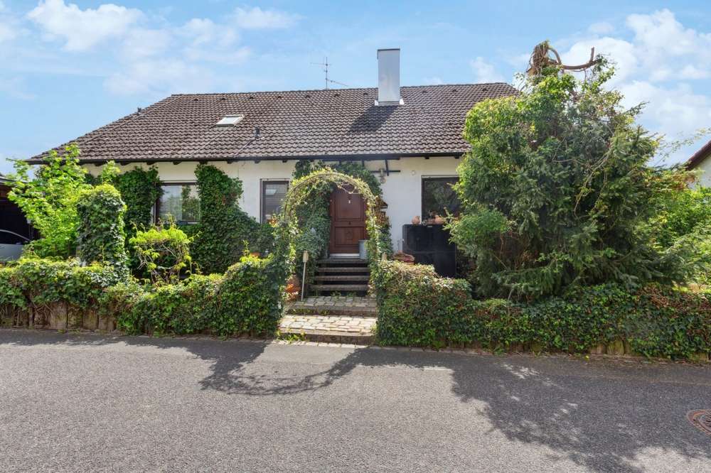 Thumbnail-Haus zum Kaufen in Schwarzenbruck Unterlindelburg 380.000,00 € 152.35 m²