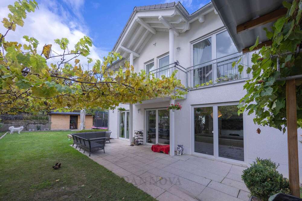 Thumbnail-Haus zum Kaufen in Dietzenbach 990.000,00 € 222 m²