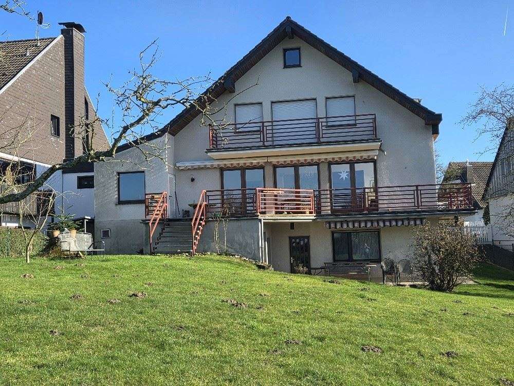 Thumbnail-Haus zum Kaufen in Odenthal 720.000,00 € 238 m²