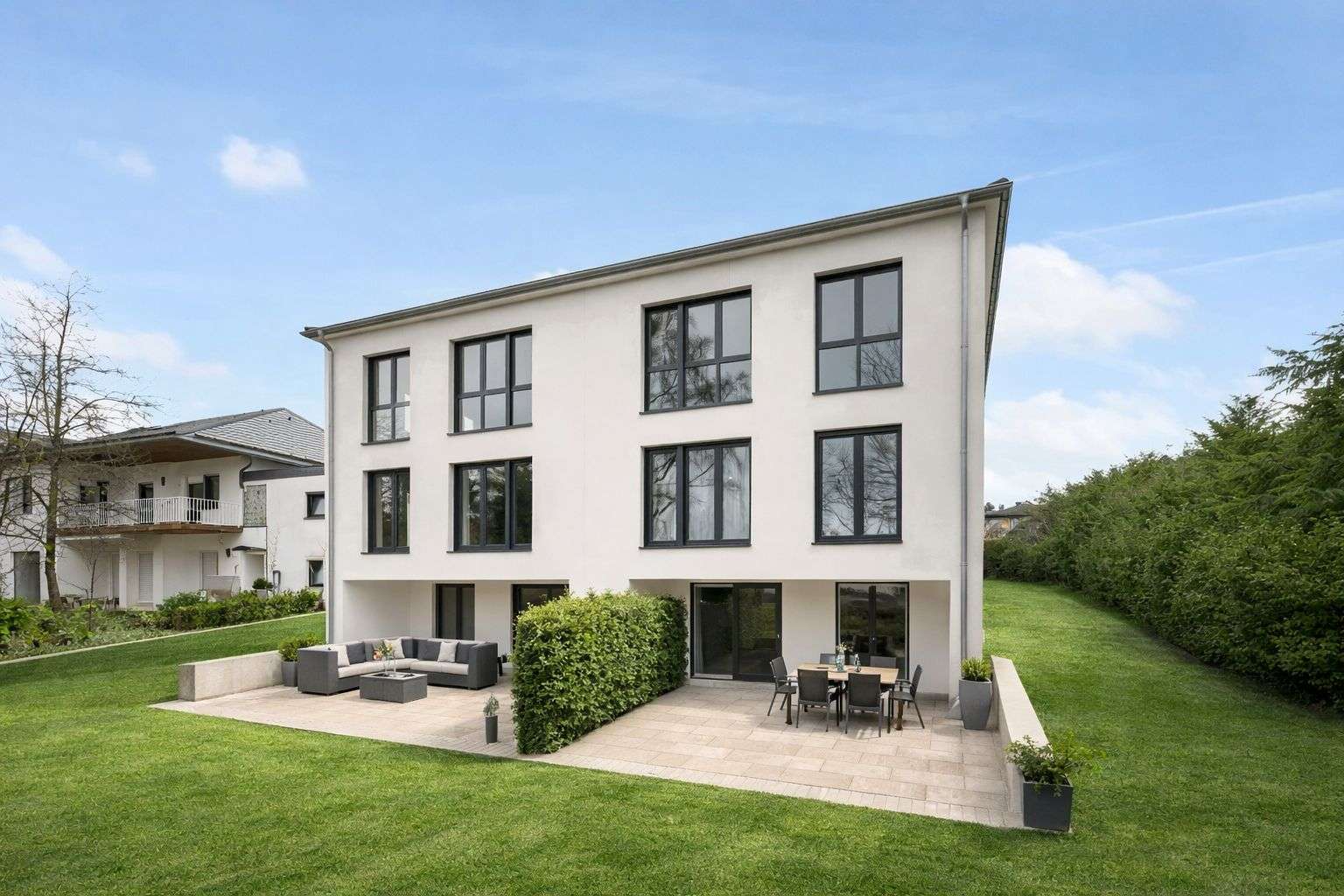 Thumbnail-Haus zum Kaufen in Schmitten im Taunus 695.000,00 € 230 m²