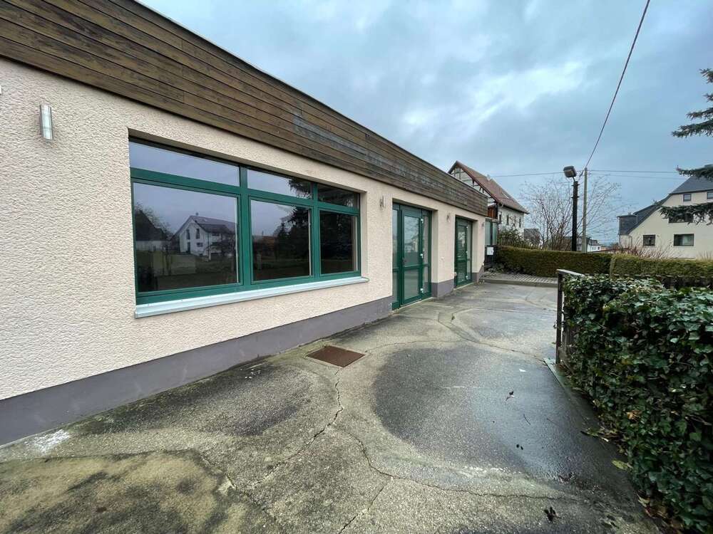 Thumbnail-Haus zum Kaufen in Zwickau 99.000,00 € 190 m²