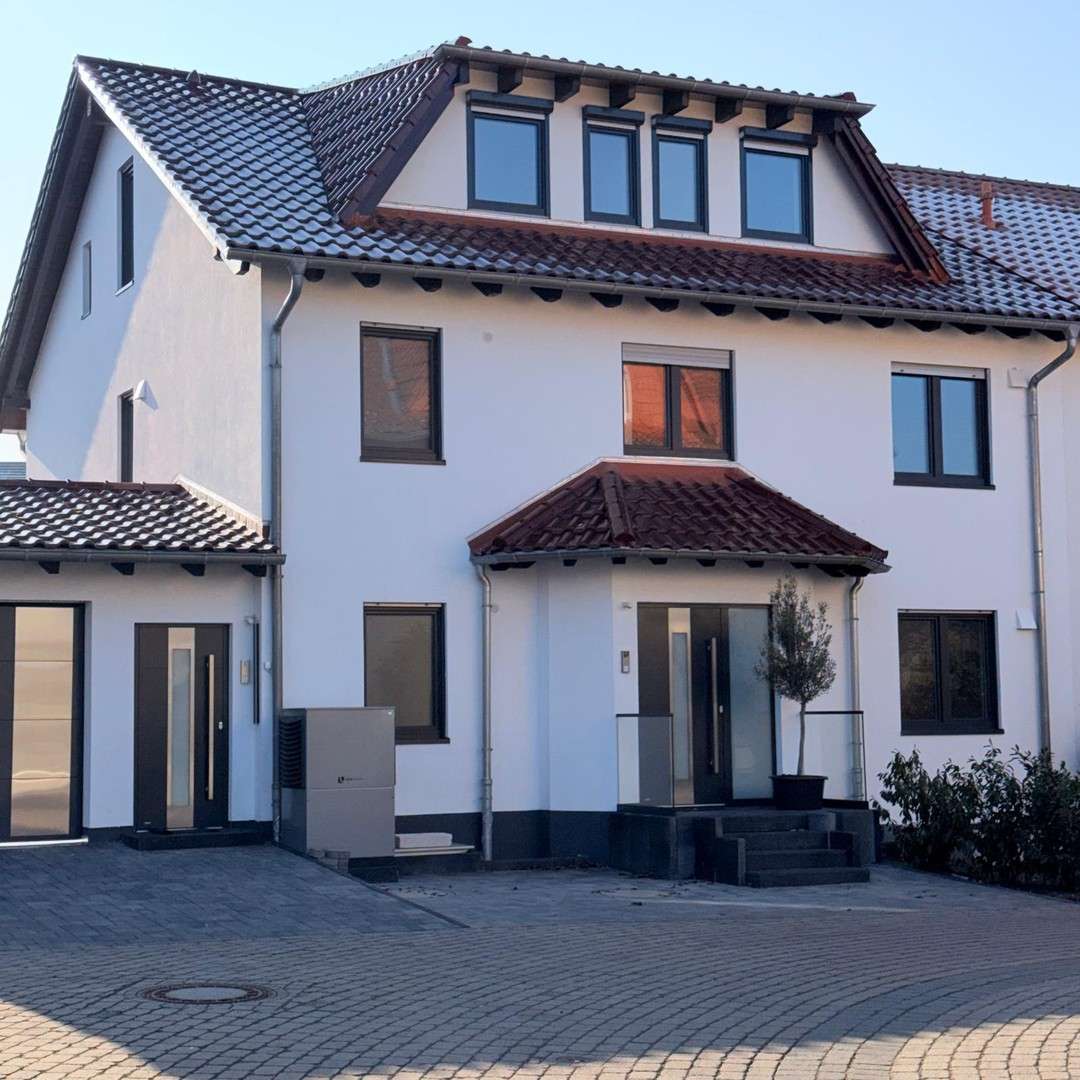 Thumbnail-Haus zum Kaufen in Karben 1.100.000,00 € 305 m²