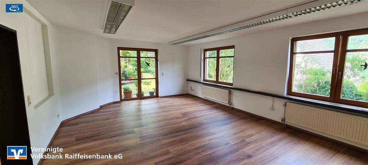 Thumbnail-Büro in Cochem 1.130,50 € 138 m²