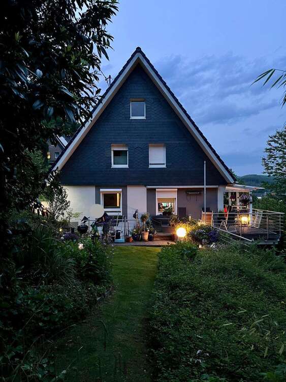 Thumbnail-Haus zum Kaufen in Netphen 385.000,00 € 202 m²