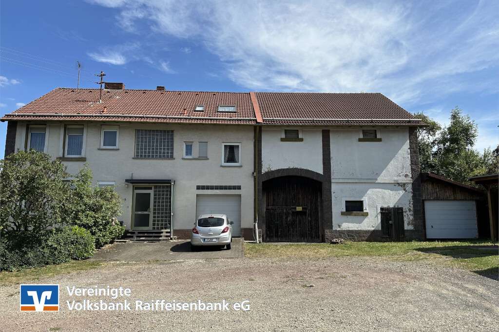 Thumbnail-Haus zum Kaufen in Reichenbach 165.000,00 € 180 m²