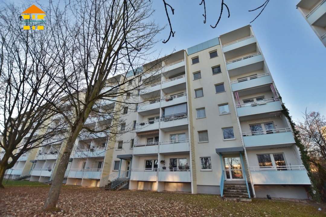 Thumbnail-Wohnung zum Kaufen in Chemnitz 39.950,00 € 56.29 m²