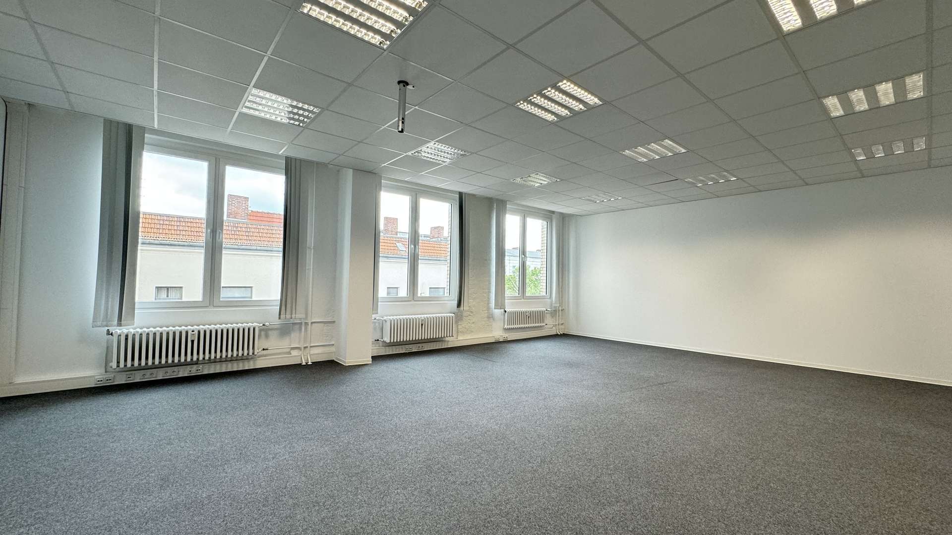 Thumbnail-Büro in Berlin 1.227,12 € 61.36 m²