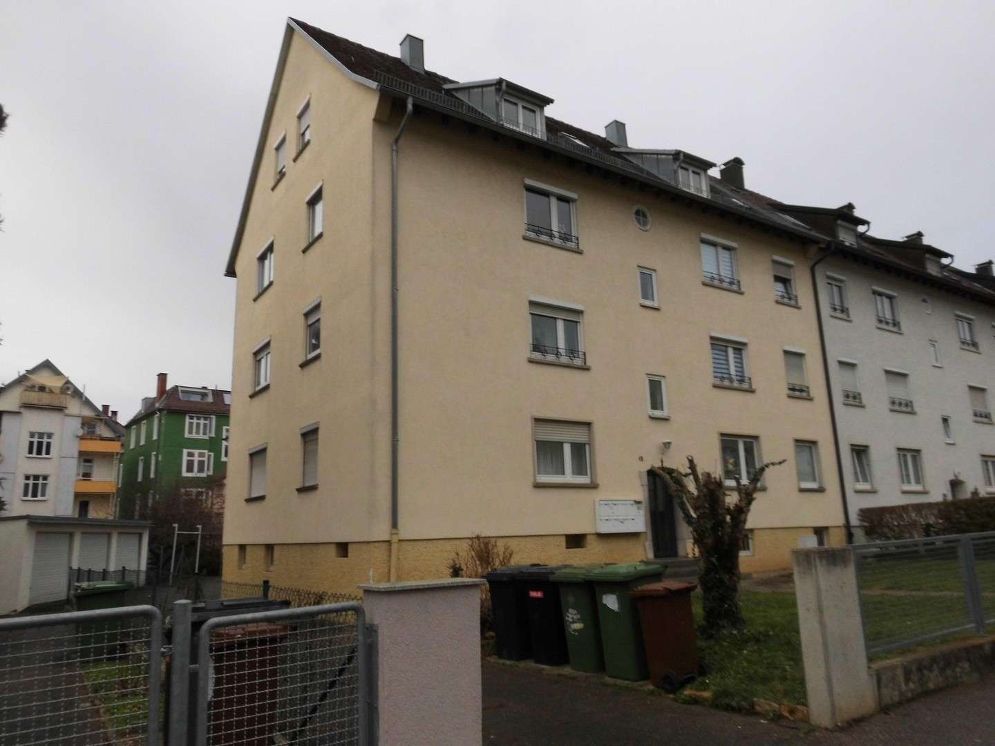 Thumbnail-Haus zum Kaufen in Stuttgart 1.690.000,00 € 442 m²