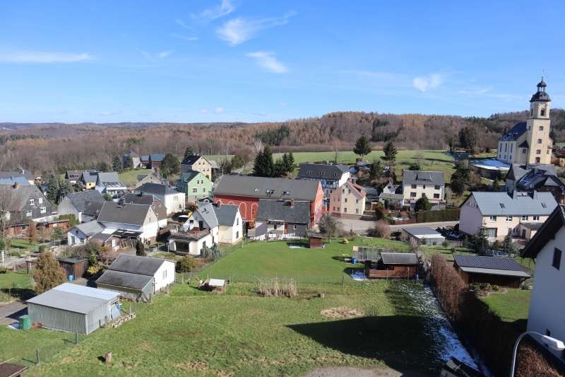 Thumbnail-Wohnung zum Mieten in Langenweißbach 310,00 € 59 m²