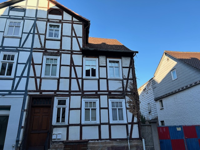 Thumbnail-Haus zum Kaufen in Bad Sooden-Allendorf 110.000,00 € 135 m²