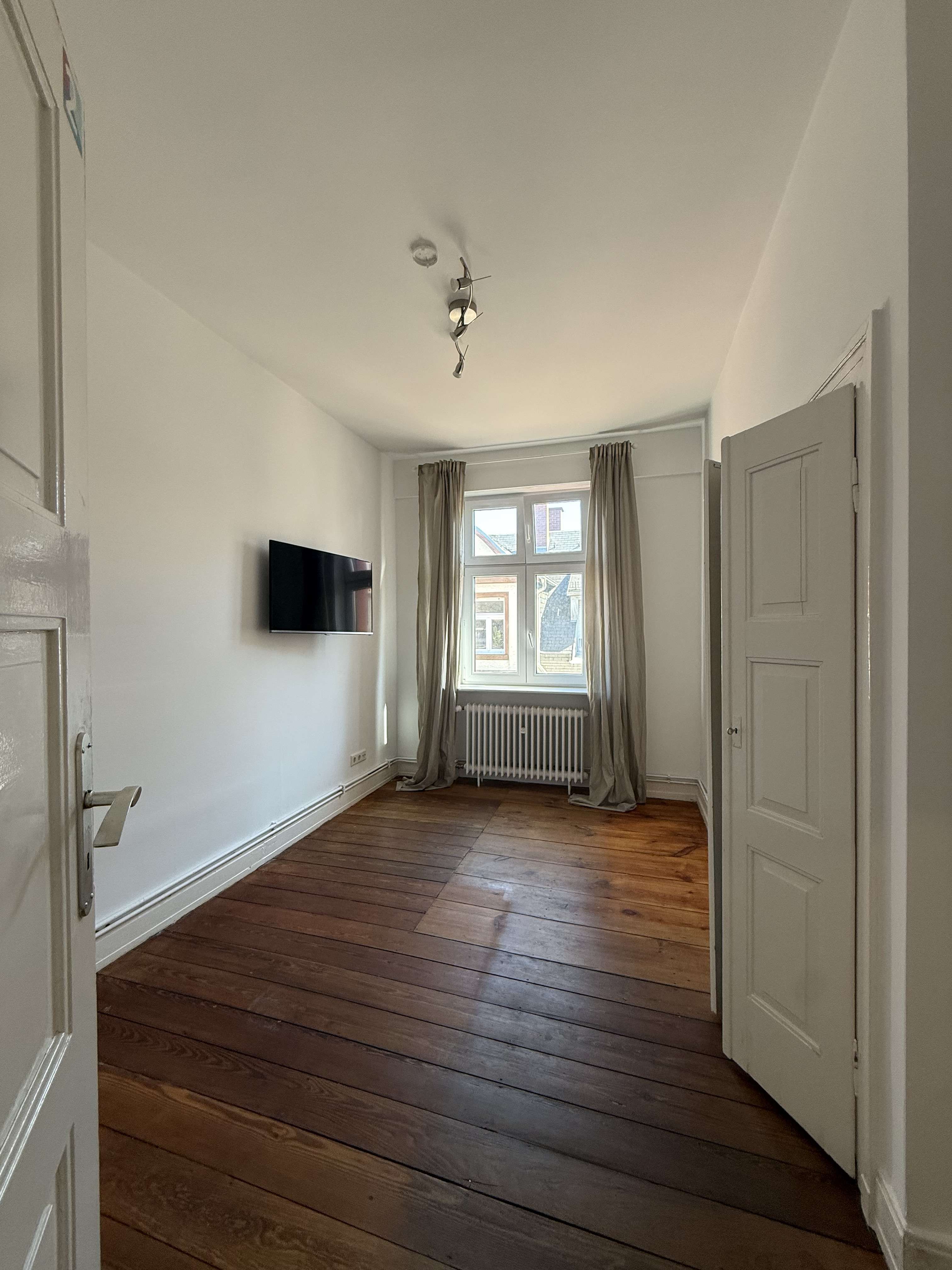 Thumbnail-Wohnung zum Mieten in Frankfurt am Main 440,00 € 16 m²