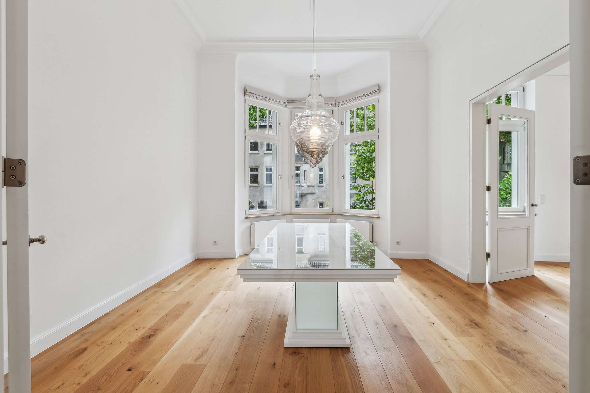 Thumbnail-Haus zum Kaufen in Düsseldorf - Düsseltal 2.800.000,00 € 427 m²