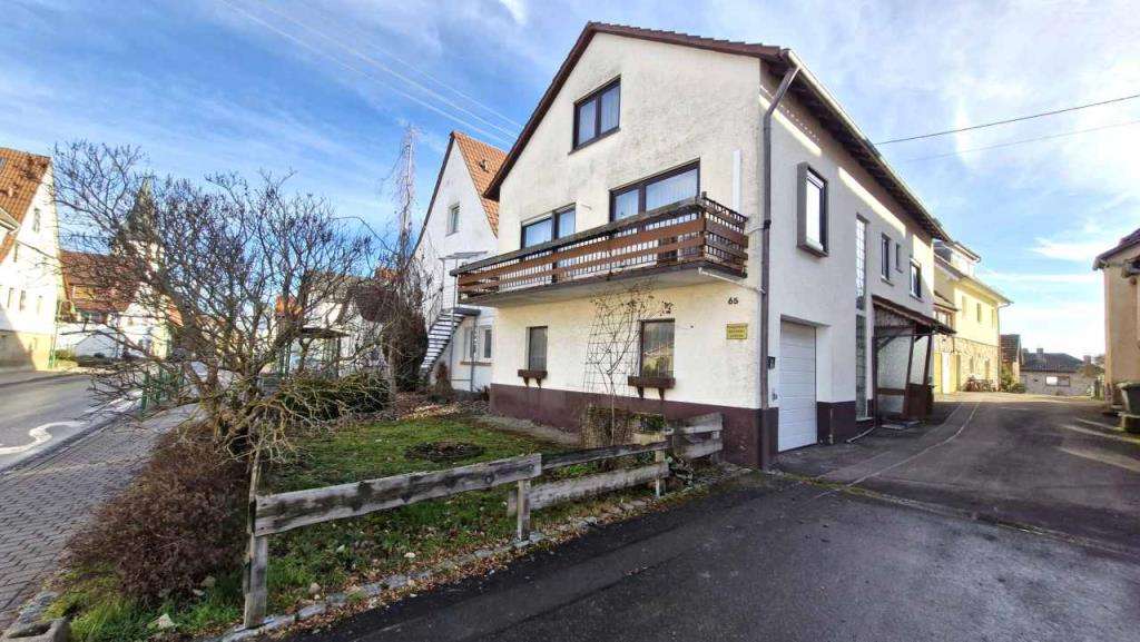 Thumbnail-Haus zum Kaufen in Nagold-Hochdorf 394.000,00 € 191.55 m²