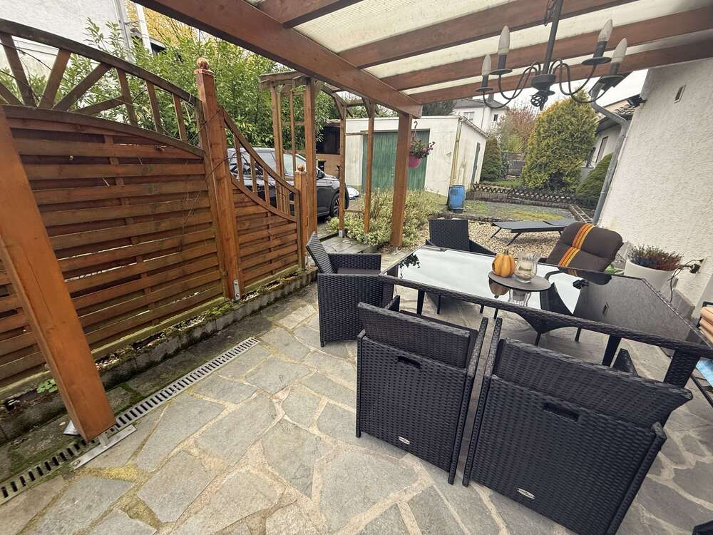 Thumbnail-Haus zum Kaufen in Niedernhausen-Niederseelbach 535.000,00 € 190 m²