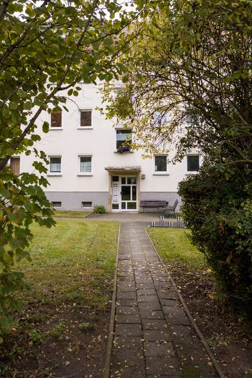 Thumbnail-Wohnung zum Mieten in Calbe 300,00 € 49.18 m²