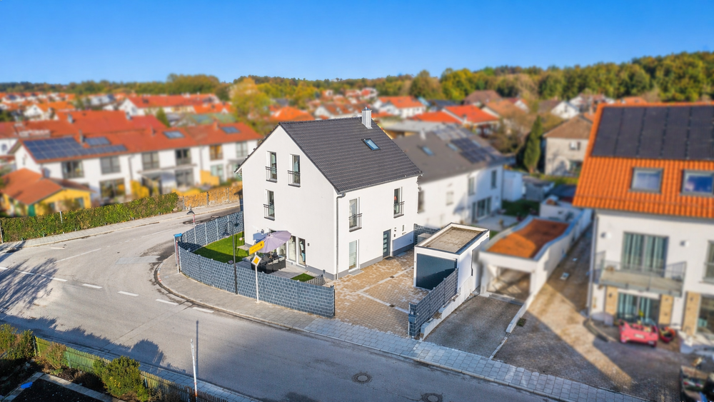 Thumbnail-Haus zum Kaufen in Grasbrunn 1.390.000,00 € 182 m²