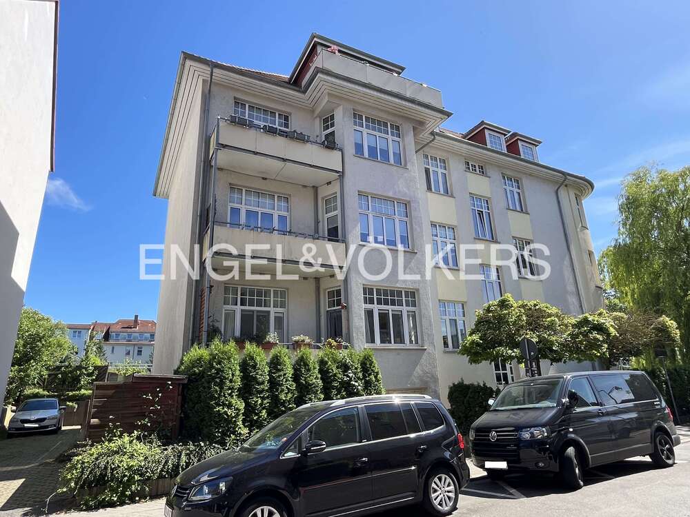 Thumbnail-Wohnung zum Kaufen in Rostock 479.000,00 € 104 m²