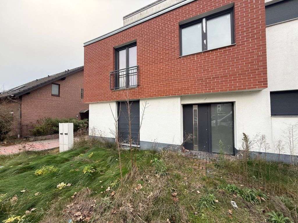 Thumbnail-Wohnung zum Kaufen in Duisburg Alt-Homberg 257.000,00 € 92.75 m²