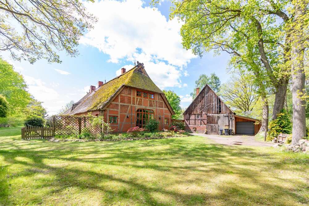 Thumbnail-Haus zum Kaufen in Radbruch 499.000,00 € 250 m²