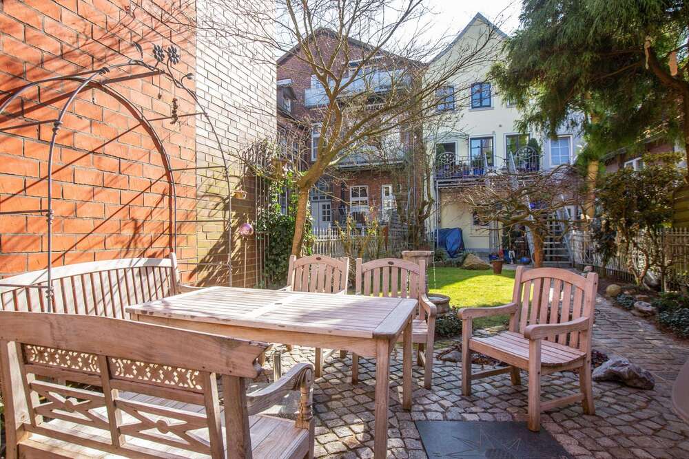 Thumbnail-Haus zum Kaufen in Buxtehude 849.000,00 € 214 m²