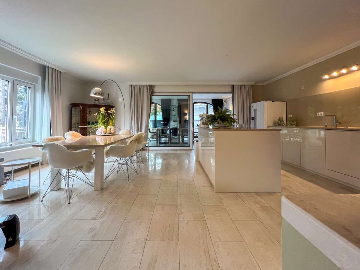 Thumbnail-Haus zum Kaufen in Heusenstamm Rembrücken 1.690.000,00 € 370 m²