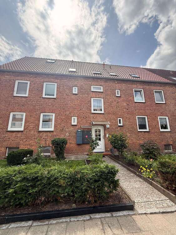 Thumbnail-Wohnung zum Mieten in Neubrandenburg 944,00 € 118 m²