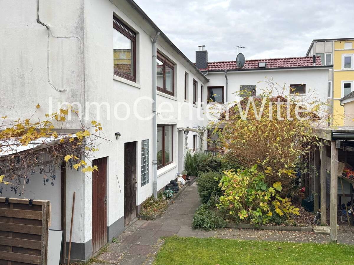 Thumbnail-Haus zum Kaufen in Pinneberg 580.000,00 € 264 m²