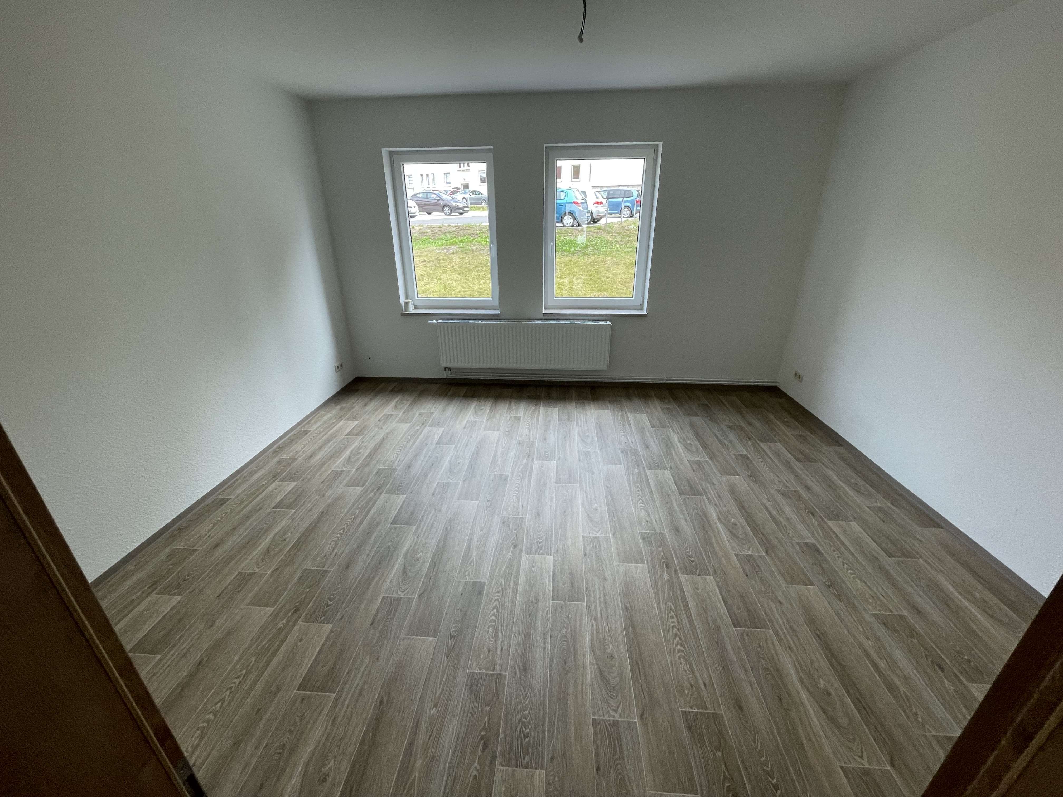 Thumbnail-Wohnung zum Mieten in Aue-Bad Schlema 389,52 € 64.92 m²