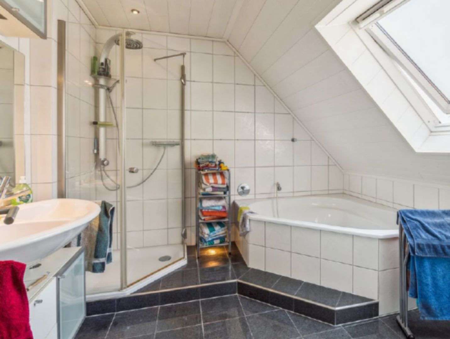 Thumbnail-Haus zum Kaufen in Duisburg 355.000,00 € 276.53 m²