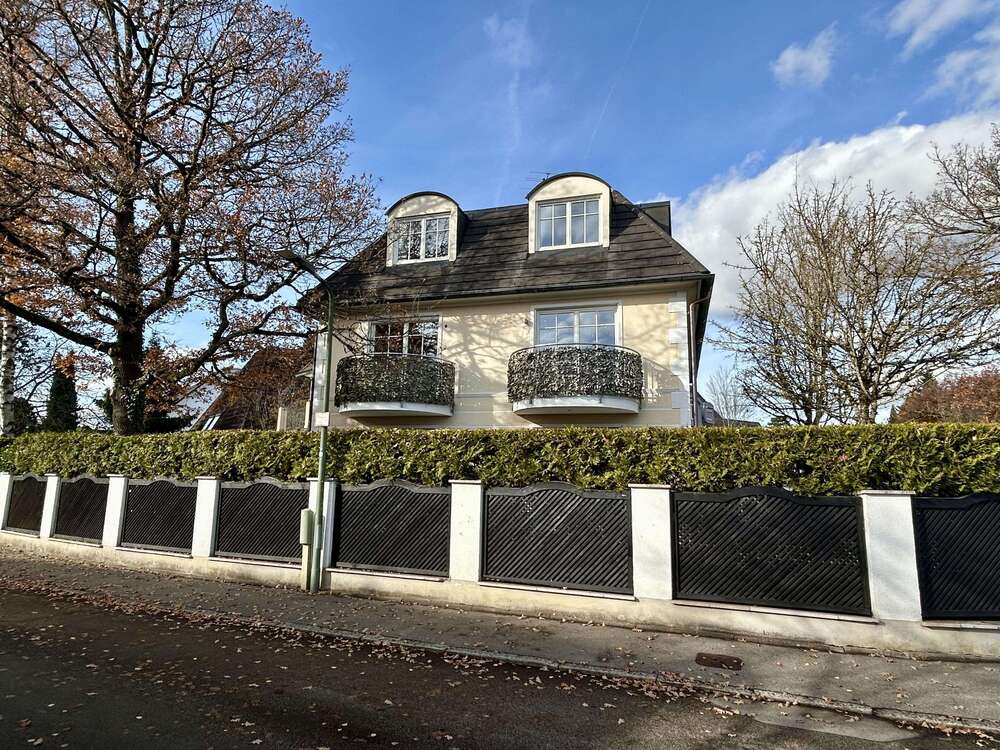 Thumbnail-Wohnung zum Kaufen in München 899.000,00 € 140.43 m²