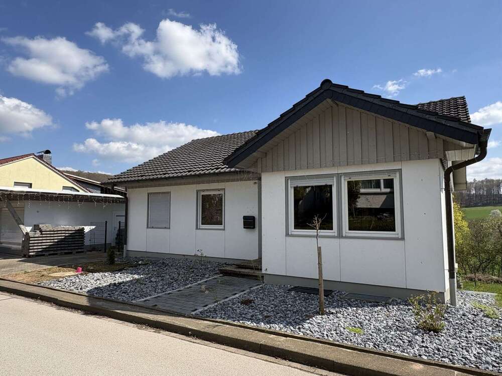 Thumbnail-Haus zum Kaufen in Horn-Bad Meinberg Bellenberg 165.000,00 € 92.97 m²