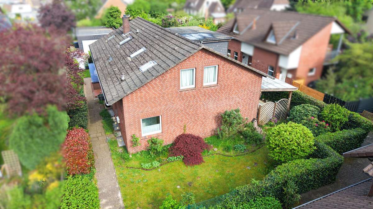 Thumbnail-Haus zum Kaufen in Oldenburg 379.000,00 € 183.41 m²