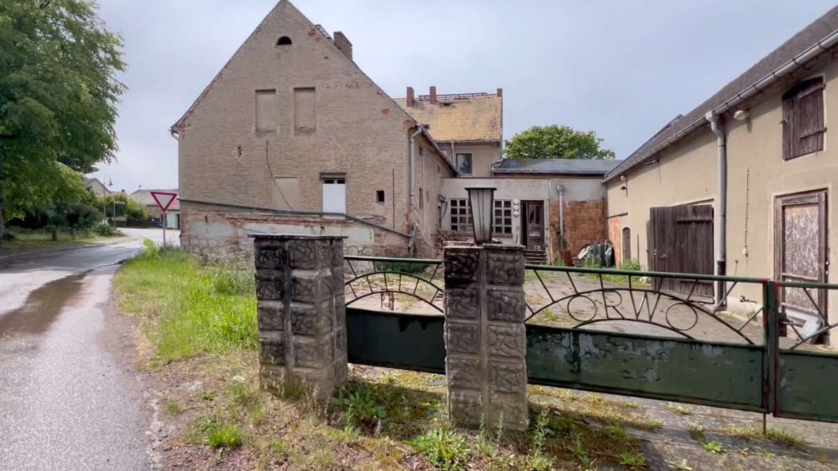 Thumbnail-Haus zum Kaufen in Jeseringerhütten 90.000,00 € 400 m²