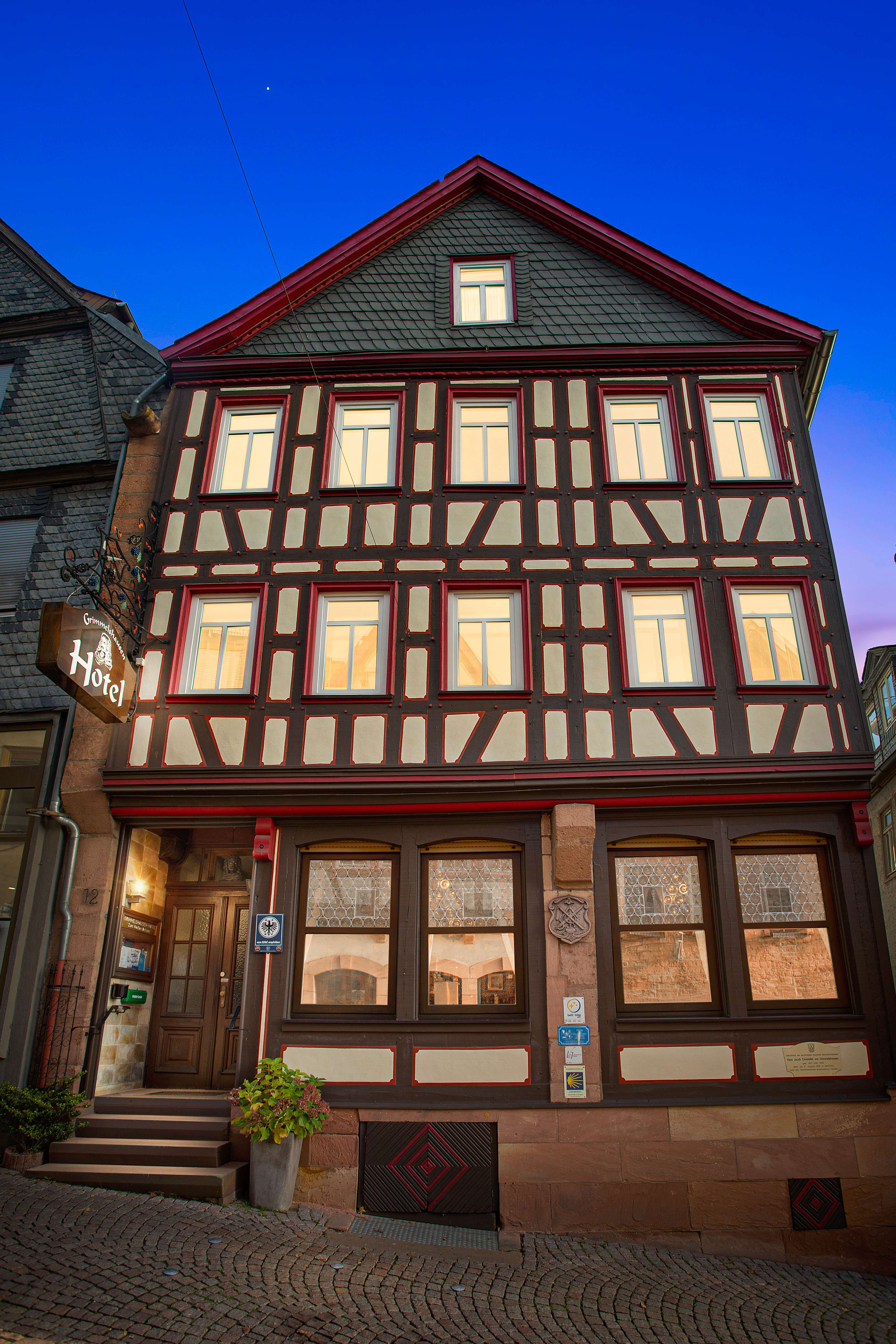 Thumbnail-Haus zum Kaufen in Gelnhausen 1.495.000,00 € 1200 m²