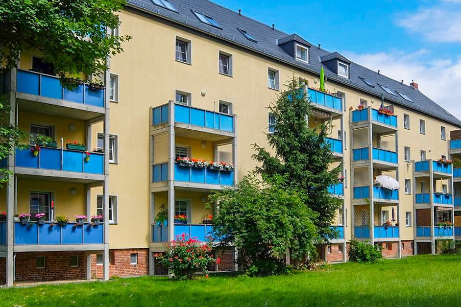 Thumbnail-Wohnung zum Mieten in Zwickau 349,00 € 57.39 m²