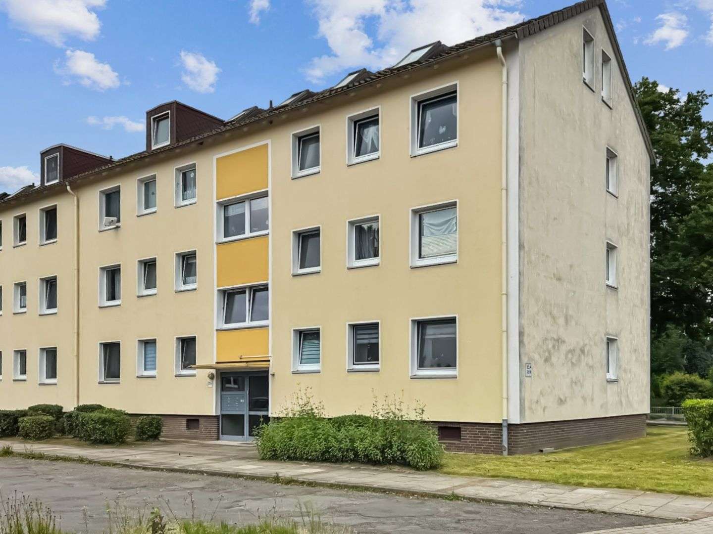 Thumbnail-Wohnung zum Kaufen in Peine 85.000,00 € 66 m²