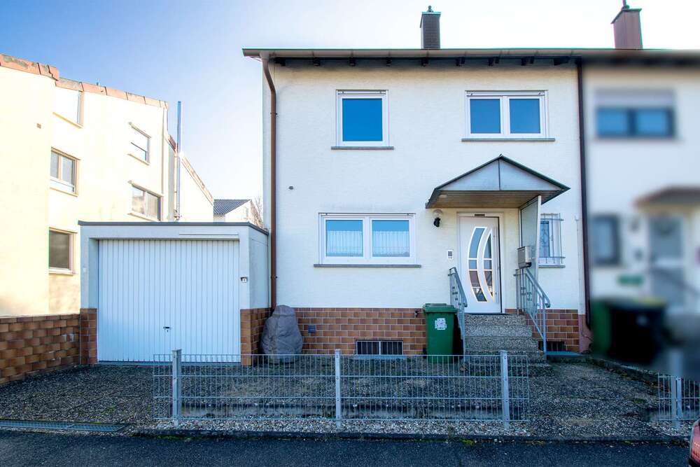 Thumbnail-Haus zum Kaufen in Vaihingen an der Enz Kleinglattbach 425.000,00 € 126.55 m²