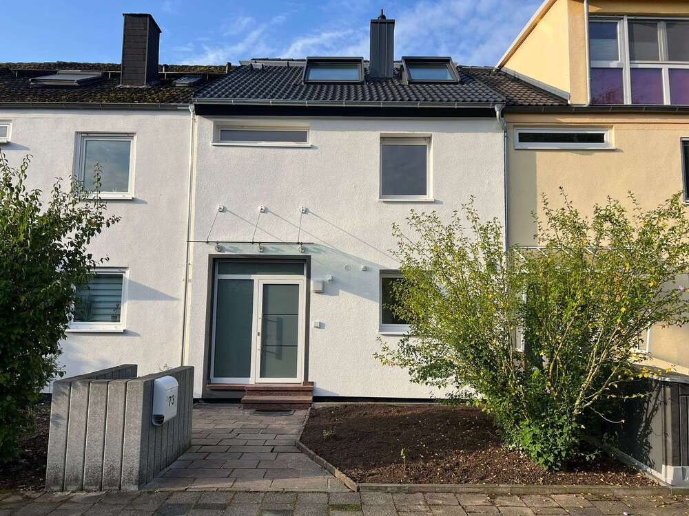 Thumbnail-Haus zum Mieten in Heusenstamm 2.160,00 € 140 m²