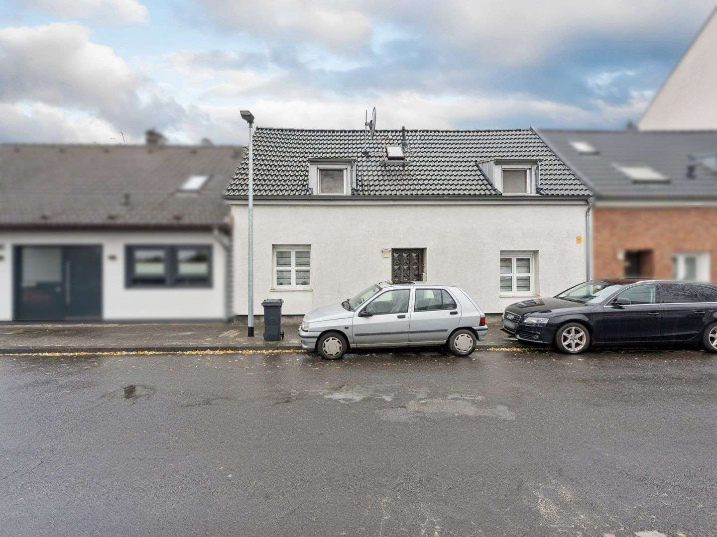 Thumbnail-Haus zum Kaufen in Düsseldorf 495.000,00 € 110 m²