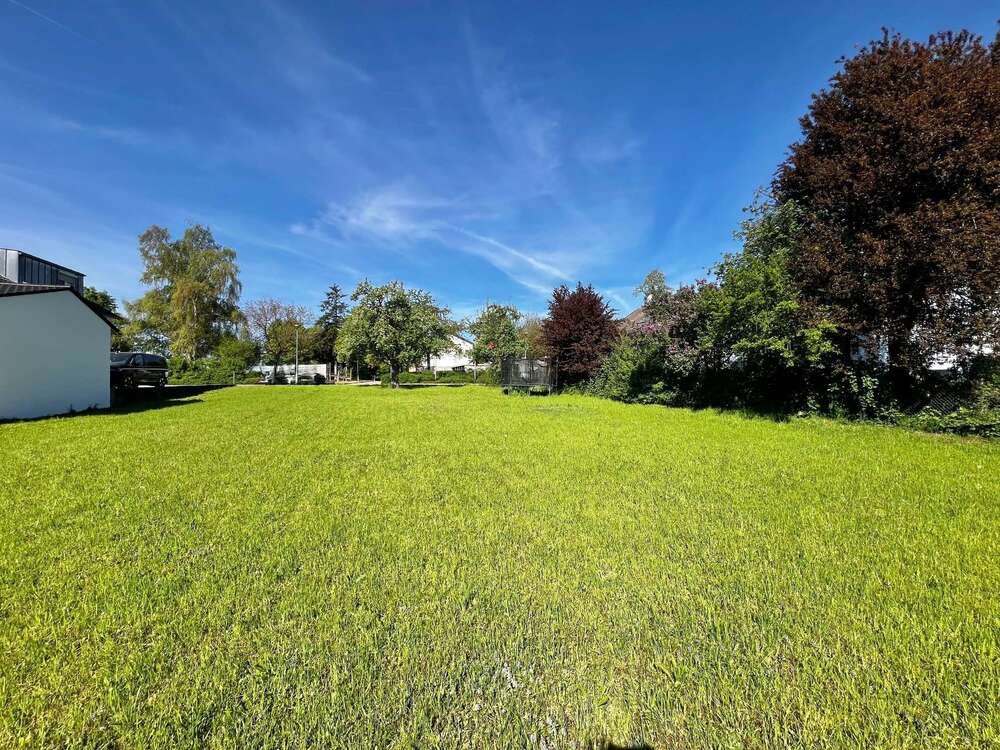 Thumbnail-Grundstück zu verkaufen in Reutlingen 398.000,00 € 898 m²