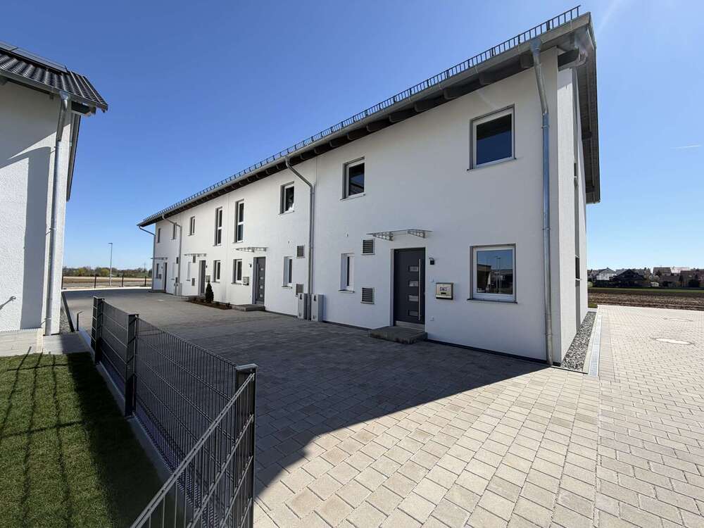Thumbnail-Haus zum Mieten in Ergolding 1.780,00 € 119.75 m²