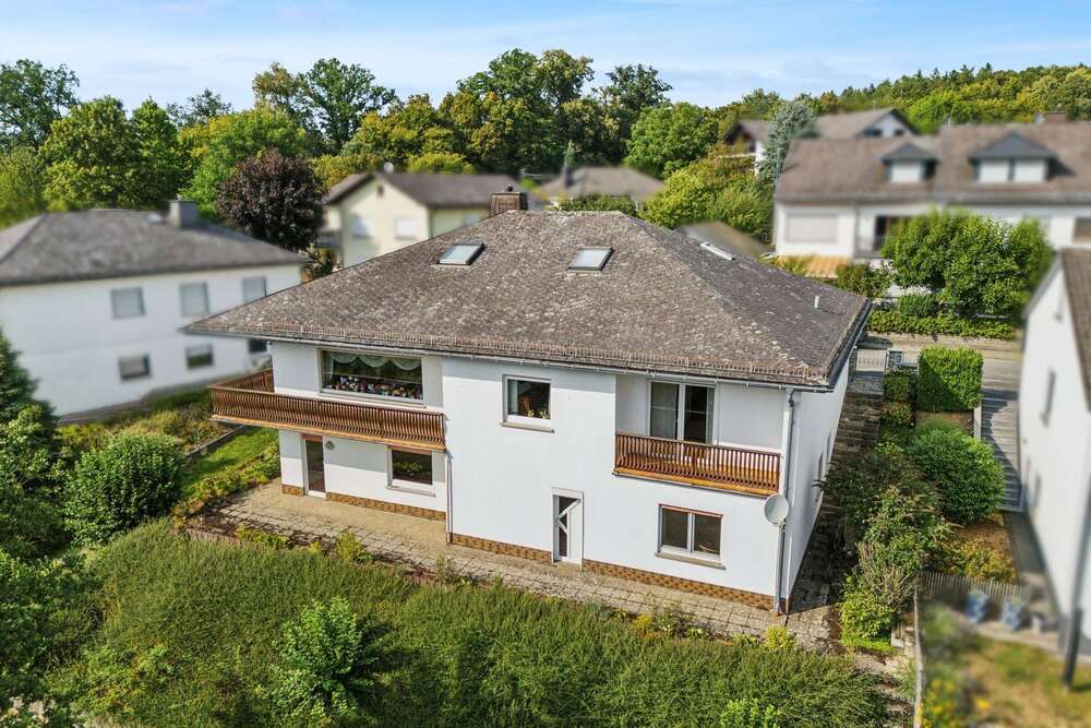 Thumbnail-Haus zum Kaufen in Weinbach 349.000,00 € 236 m²
