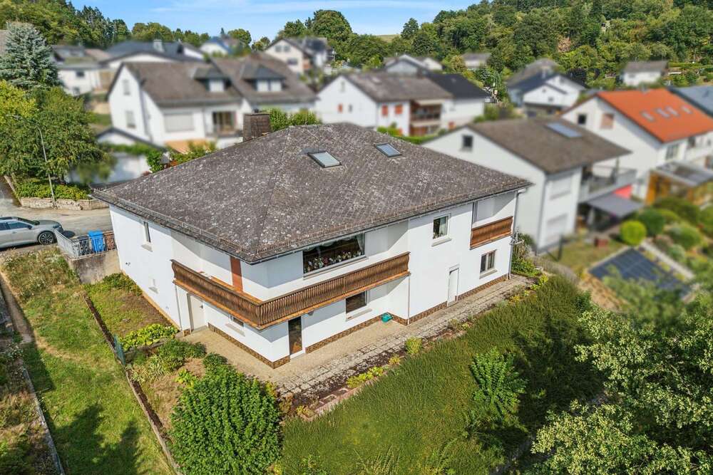 Thumbnail-Haus zum Kaufen in Weinbach 349.000,00 € 236 m²