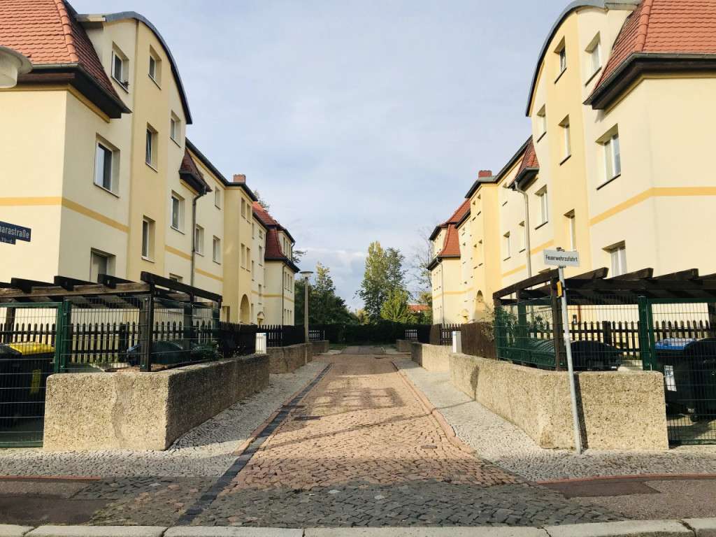 Thumbnail-Wohnung zum Mieten in Halle (Saale) 350,00 € 48 m²