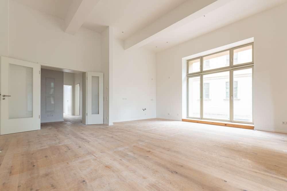 Thumbnail-Wohnung zum Mieten in Schkeuditz 1.390,00 € 121.37 m²