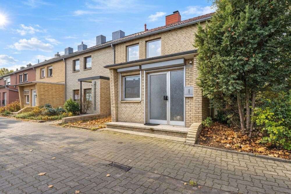 Thumbnail-Haus zum Kaufen in Peine 199.999,00 € 103.7 m²