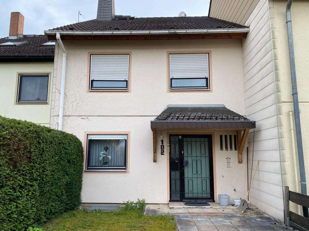 Thumbnail-Haus zum Kaufen in Bad Homburg Obererlenbach 590.000,00 € 165 m²